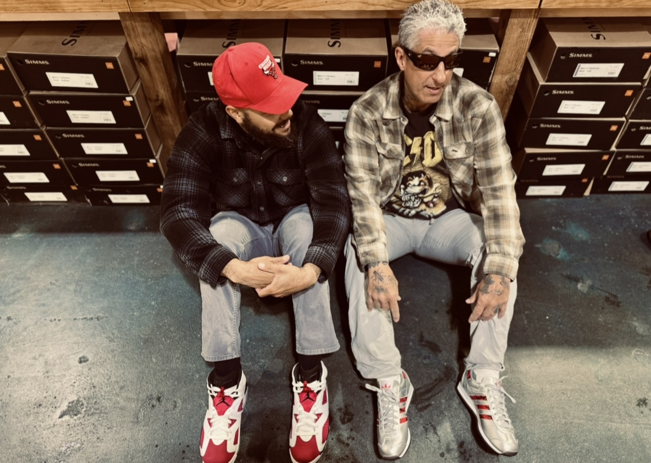 Booty and Rich talk before a new episode.